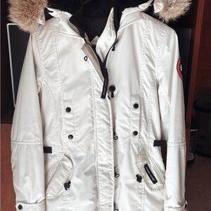 Canada Goose Kensington Parka 🧥Size XS - Snowstorm White